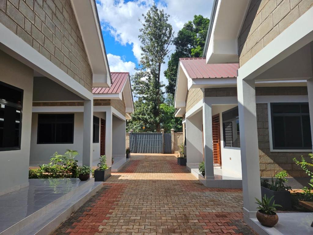 Cottage verandas and planters along the courtyard